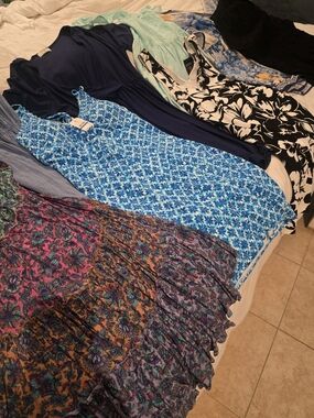 NWT Blue Resortwear Reseller Box 8 Pcs L-XL-XXL Rails Tommy Bahama